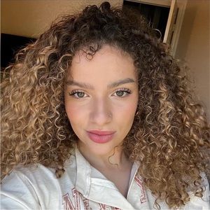 Meet your Posher, Jazzmin